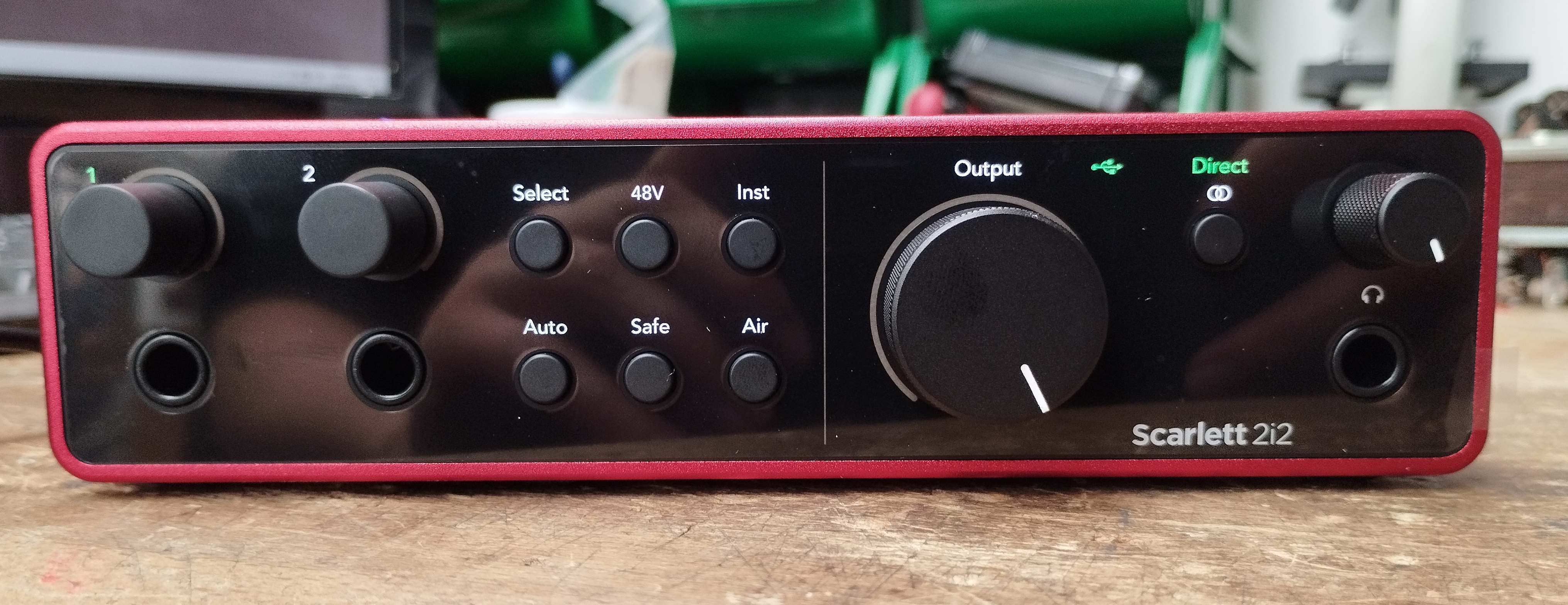 Scarlett 2i2 Gen 4 Front