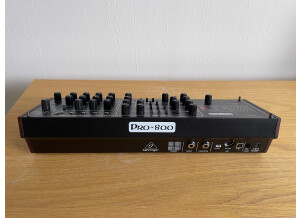 Behringer Pro-800 (5488)