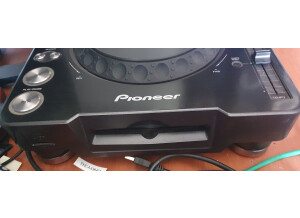 03 CDJ1000 MK1 FACE AVANT
