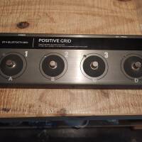 Vend pédalier bluethooth positive grid BT4