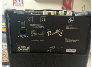 Fender Rumble 15 V3 (81100)