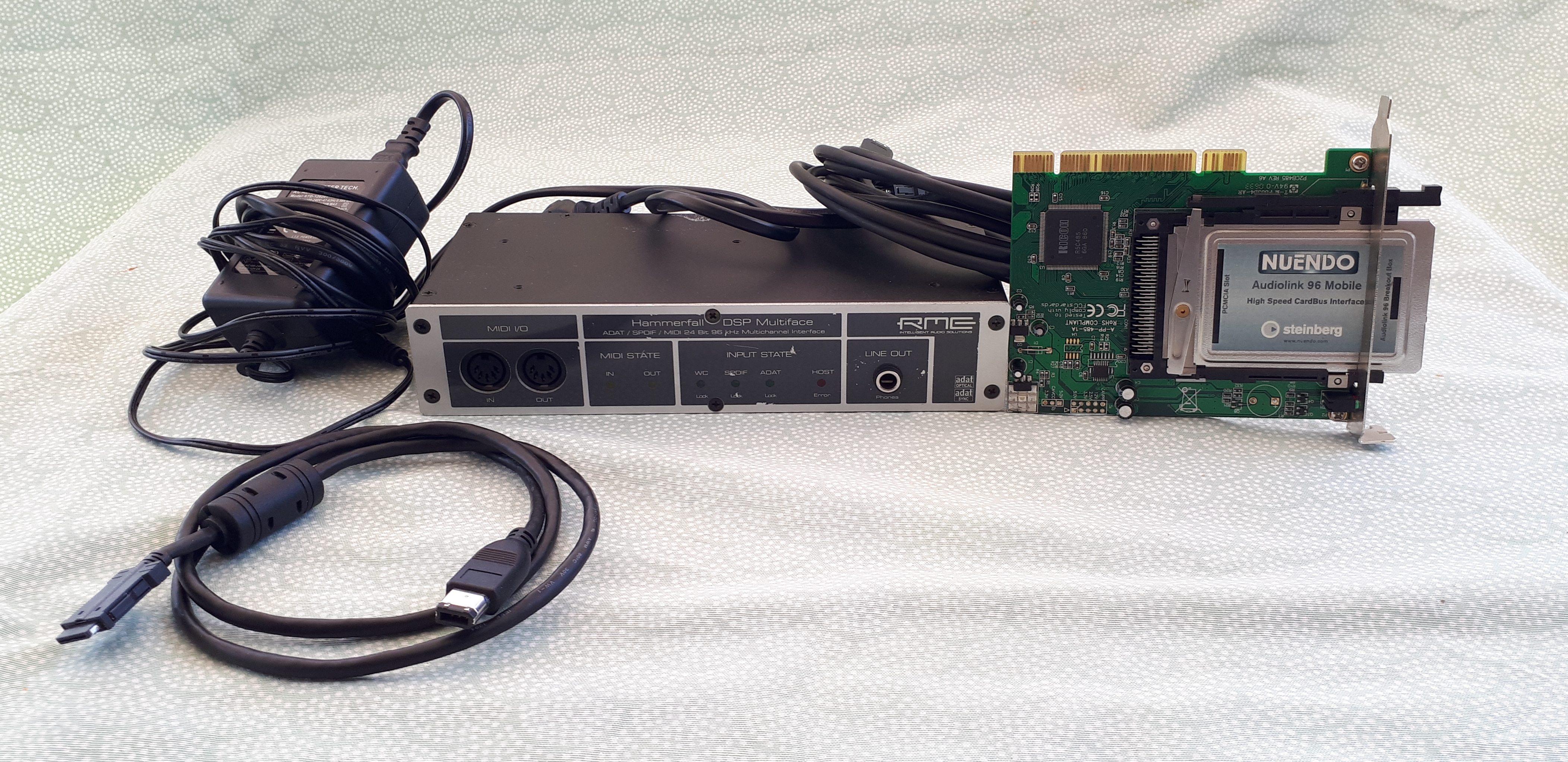 Carte RME  HDSP Multiface + Carte PCMCIA + Adaptateur PCI