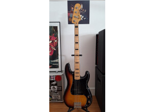 Fender Classic '70s Precision Bass (98650)