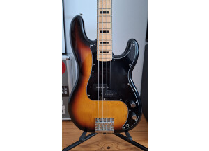 Fender Classic '70s Precision Bass (52987)