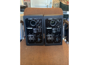 7062B568-BF69-4CA9-A9F6-EBF6670B38FB 1 105 c