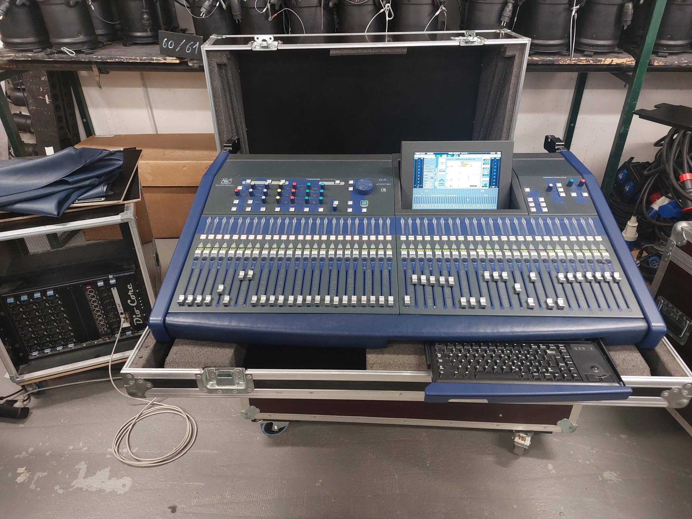 Vend console Innovason SY 48 