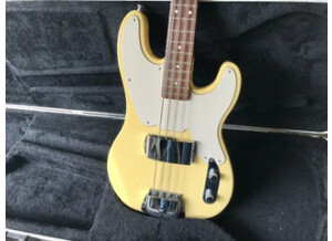 Fender Mike Dirnt Precision Bass (74010)