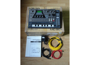 Roland MC-307 (35259)