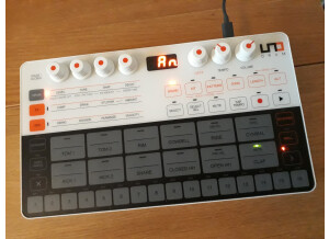 IK Multimedia UNO Drum (42348)
