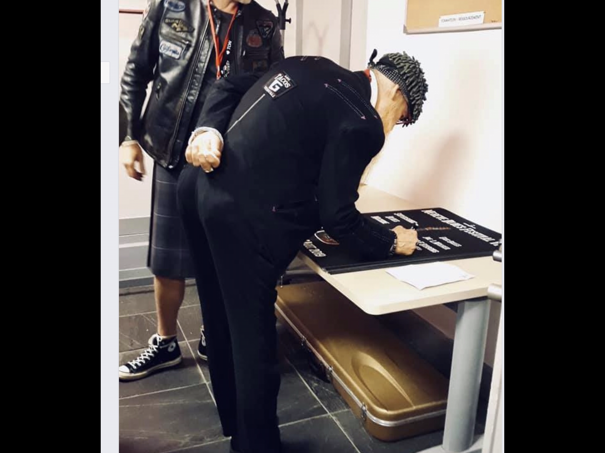 GIBSON FIREBIRD 2016 HP VINTAGE SUNBURST SIGNEE PAR BILLY GIBBONS DES ZZ TOP