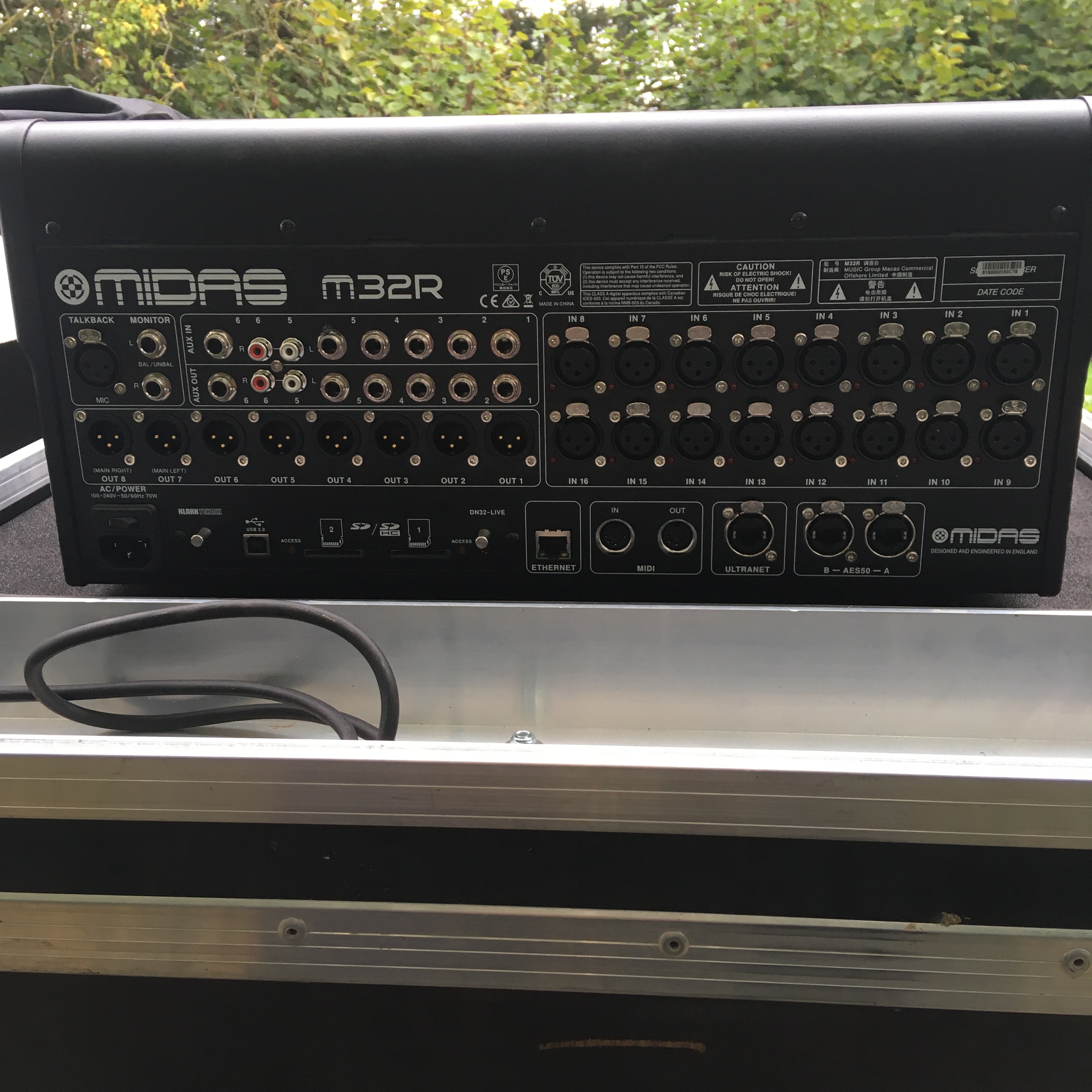 Console M32R Midas