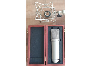 u87 ai gauche arrière