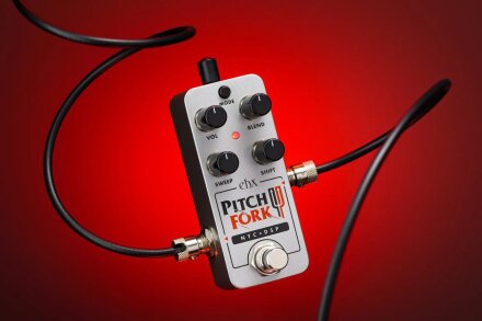 Electro-Harmonix Pico Pitch Fork : Pico Pitch Fork Lifestyle Electro-Harmonix Pico Pitch Fork : Pico Pitch Fork Lifestyle