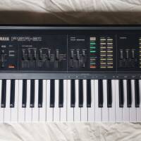 Vends un Yamaha PSR 31