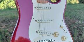 FENDER Stratocaster AVRI57' 1991 Candy Apple Red