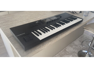 Native Instruments Komplete Kontrol S49 mk2 (1911)