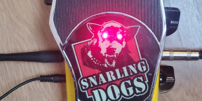 Vends pédale Snarling Dogs Mold Spore Wah, wah et ring modulator, collector, introuvable.