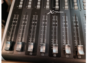 Behringer X-Touch (22960)