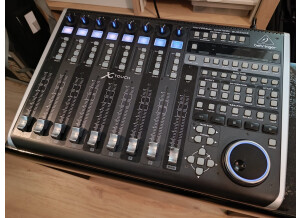Behringer X-Touch (7982)