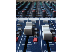 Yamaha MG166CX (65870)