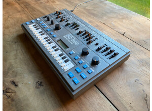 Roland MC-202 (58797)