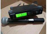 - Micro main Shure Slx2, fréquence 638-662 mhz + base récepteur Shure Slx4, fréquence 638-662 mhz. Prix : 399 euros.