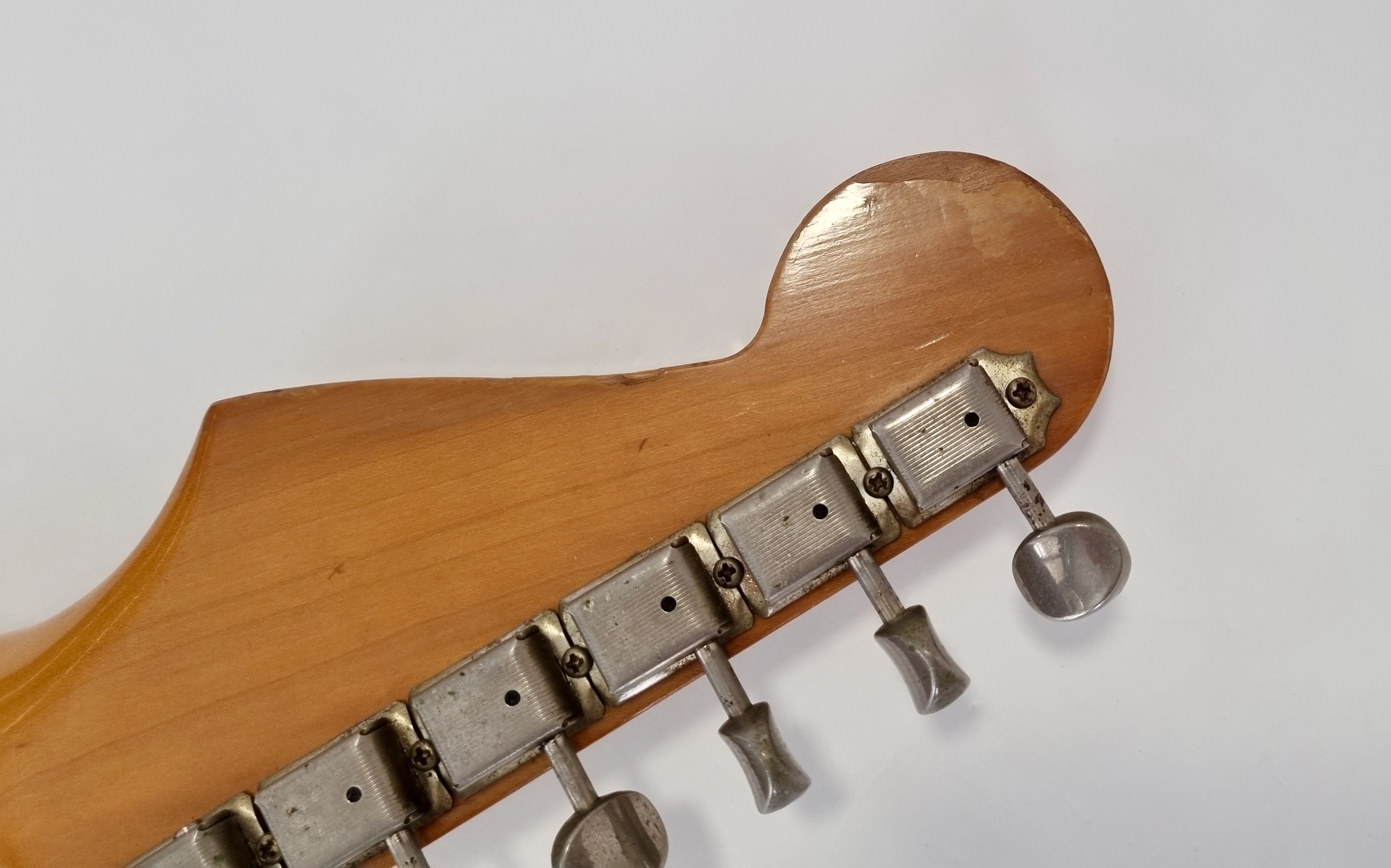 Fender ST57-xx (89106)