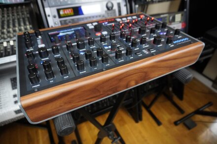 MD900 02tof 07 tranche gauche MD900 02tof 07 tranche gauche