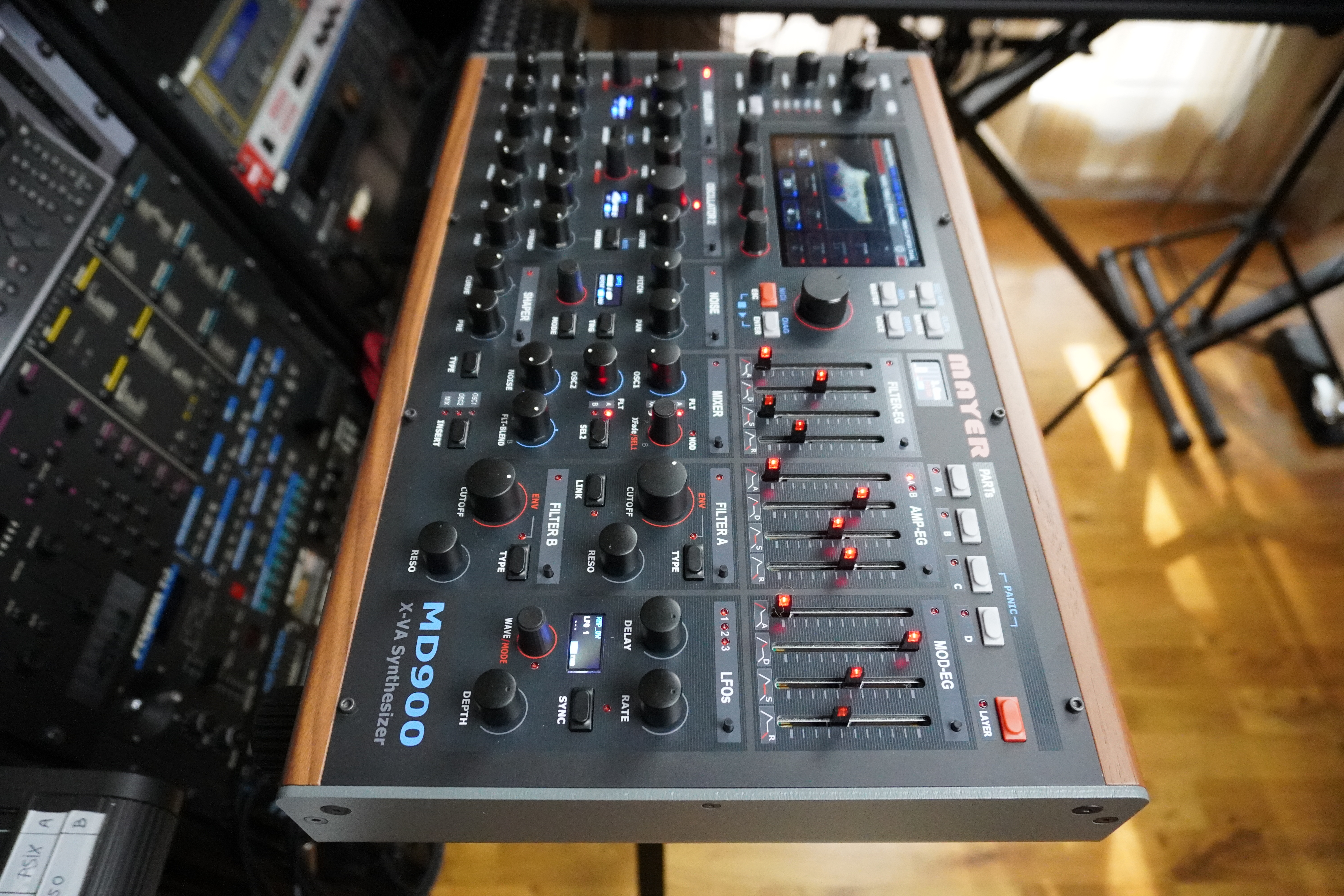 MD900 02tof 23 arri&egrave;re flanc gauche