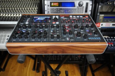 MD900 02tof 01 avant centre pour 169 MD900 02tof 01 avant centre pour 169