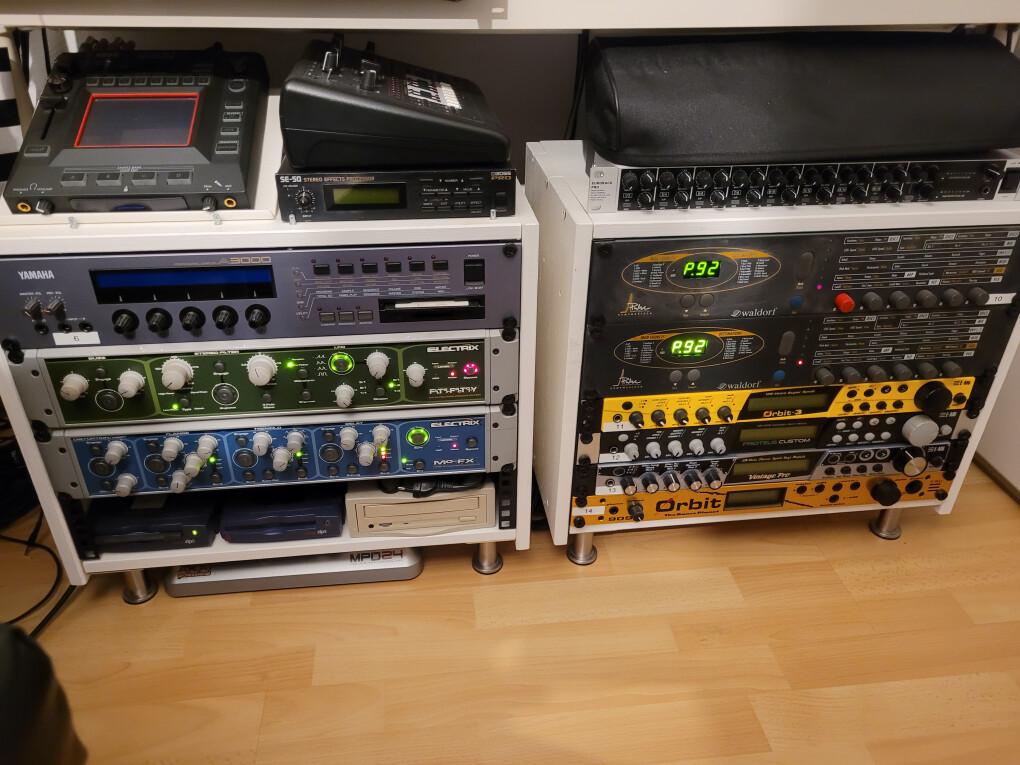 5826456.jpg 5826456.jpg