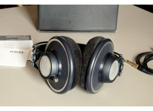 AKG K 702