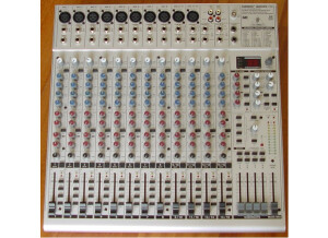 Behringer UB2442FX-Pro