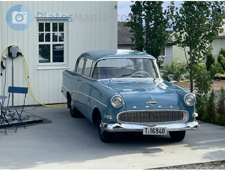 5829498.jpg 5829498.jpg