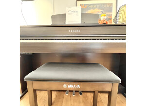 Yamaha Clavinova CLP-735