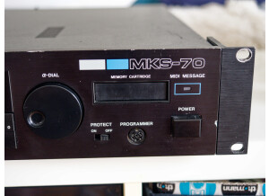 Roland MKS-70