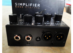 DSM & Humboldt Electronics Simplifier Bass Station