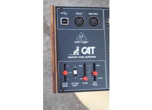 Behringer CAT Synthesizer (26631)