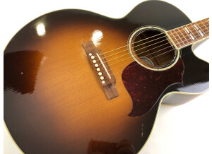 Gibson J-185 EC (25823)