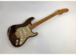 Fender Spalted Maple Top Artisan Stratocaster Maple (27095)