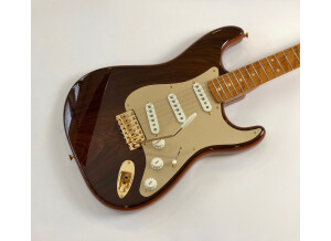 Fender Spalted Maple Top Artisan Stratocaster Maple (48302)