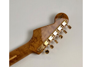 Fender Spalted Maple Top Artisan Stratocaster Maple (14624)