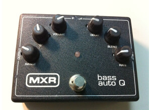 MXR M188 Bass Auto Q Envelope Filter (90665)