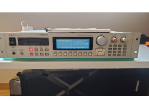 Akai Professional S2800