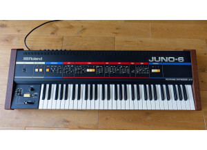 Roland JUNO-6 (7170)