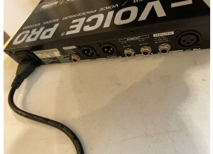 Behringer UltraVoice VX2000