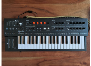 Arturia MiniFreak (7983)