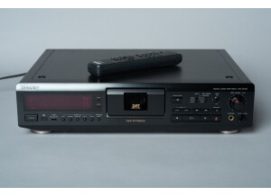 Sony DTC-ZE700