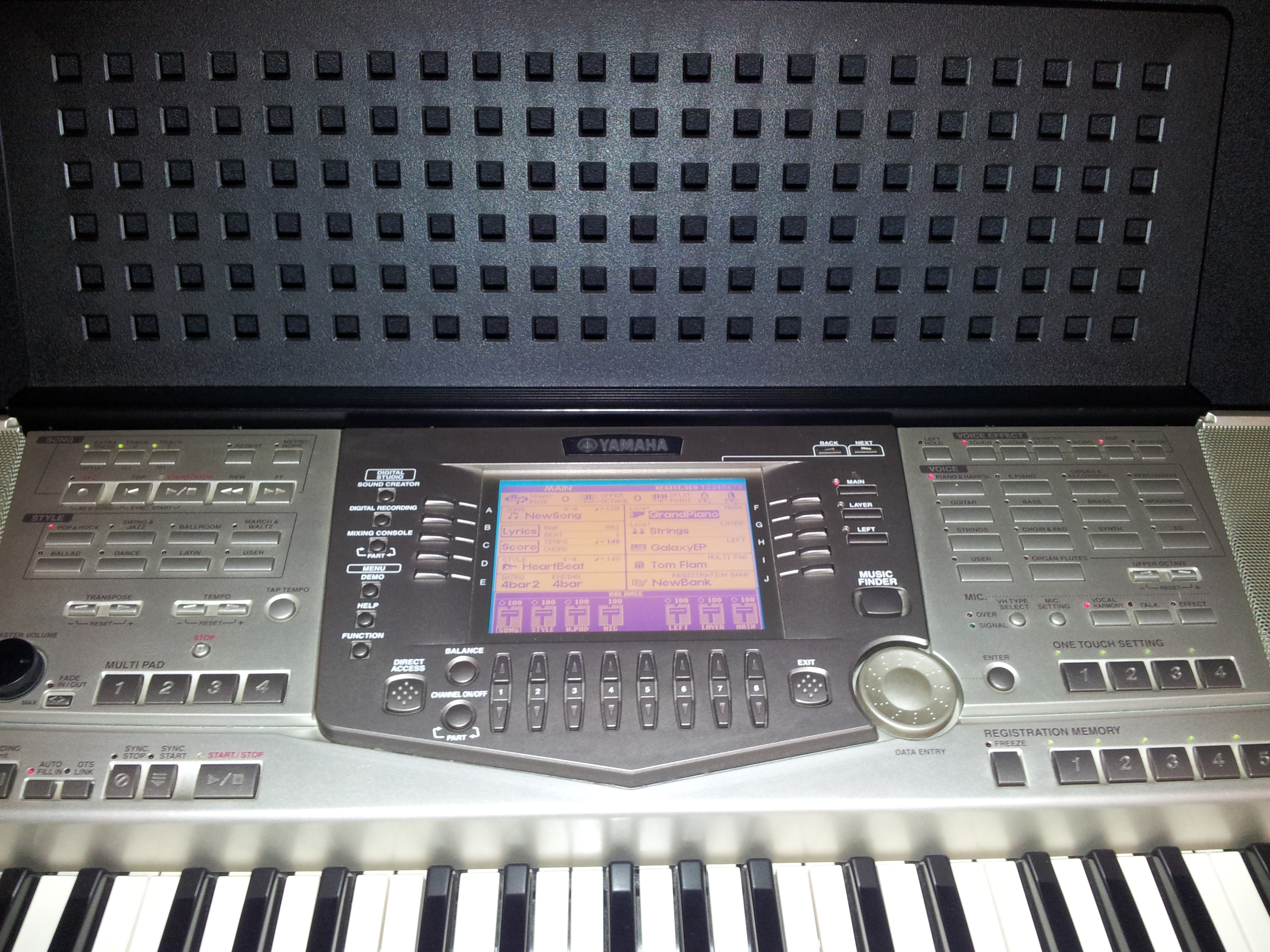 Pictures and images Yamaha PSR-2100 - Audiofanzine