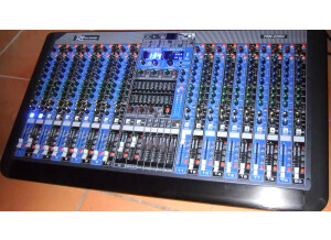 Power Dynamics PDM-S2004 20-CHANNEL 2 SECTIONS MIXER